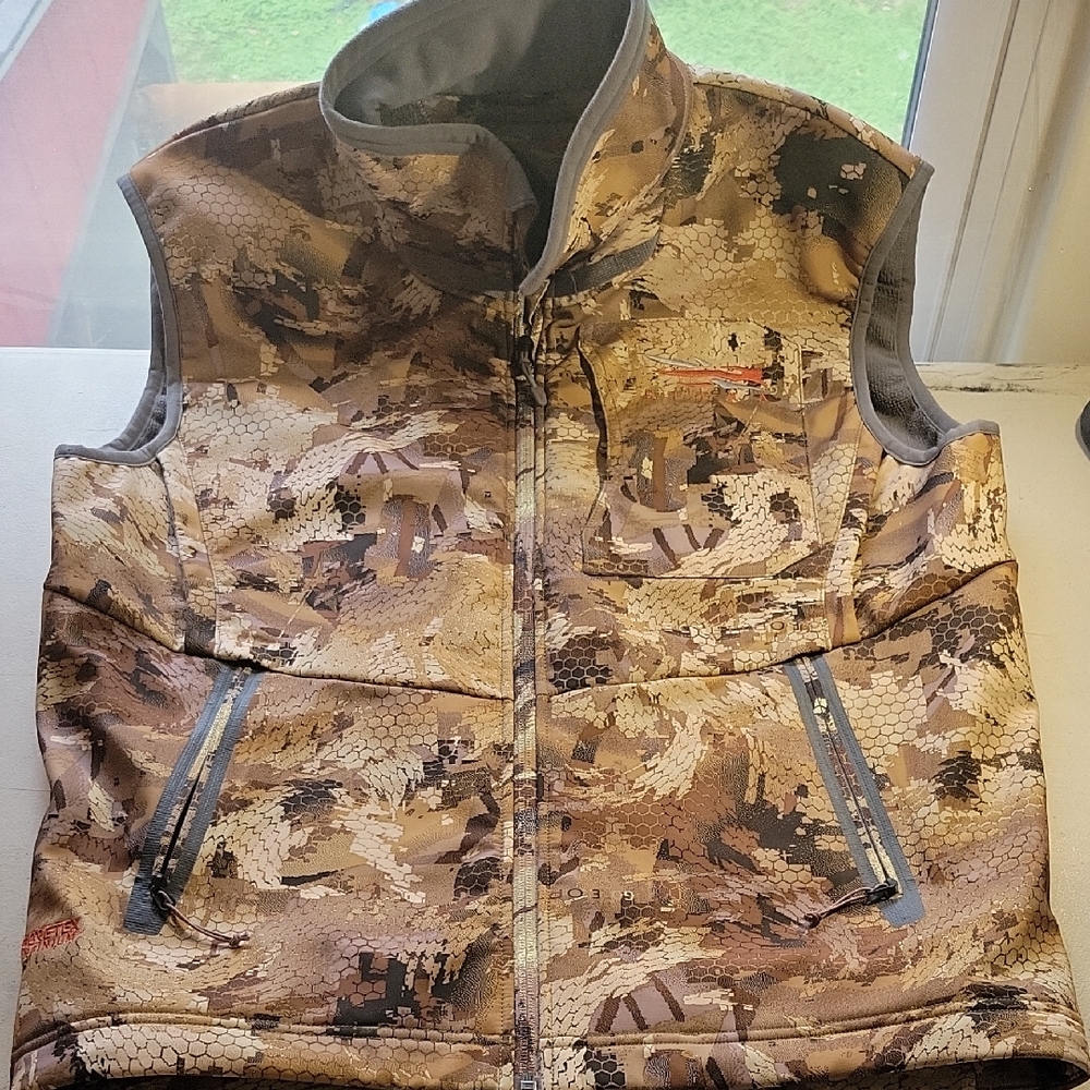 Sitka Camouflage Sleeveless Vest